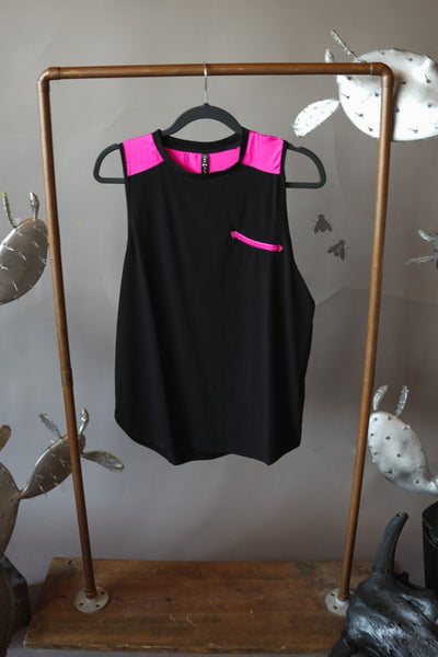 Tanks to Dolly *Tuxedo